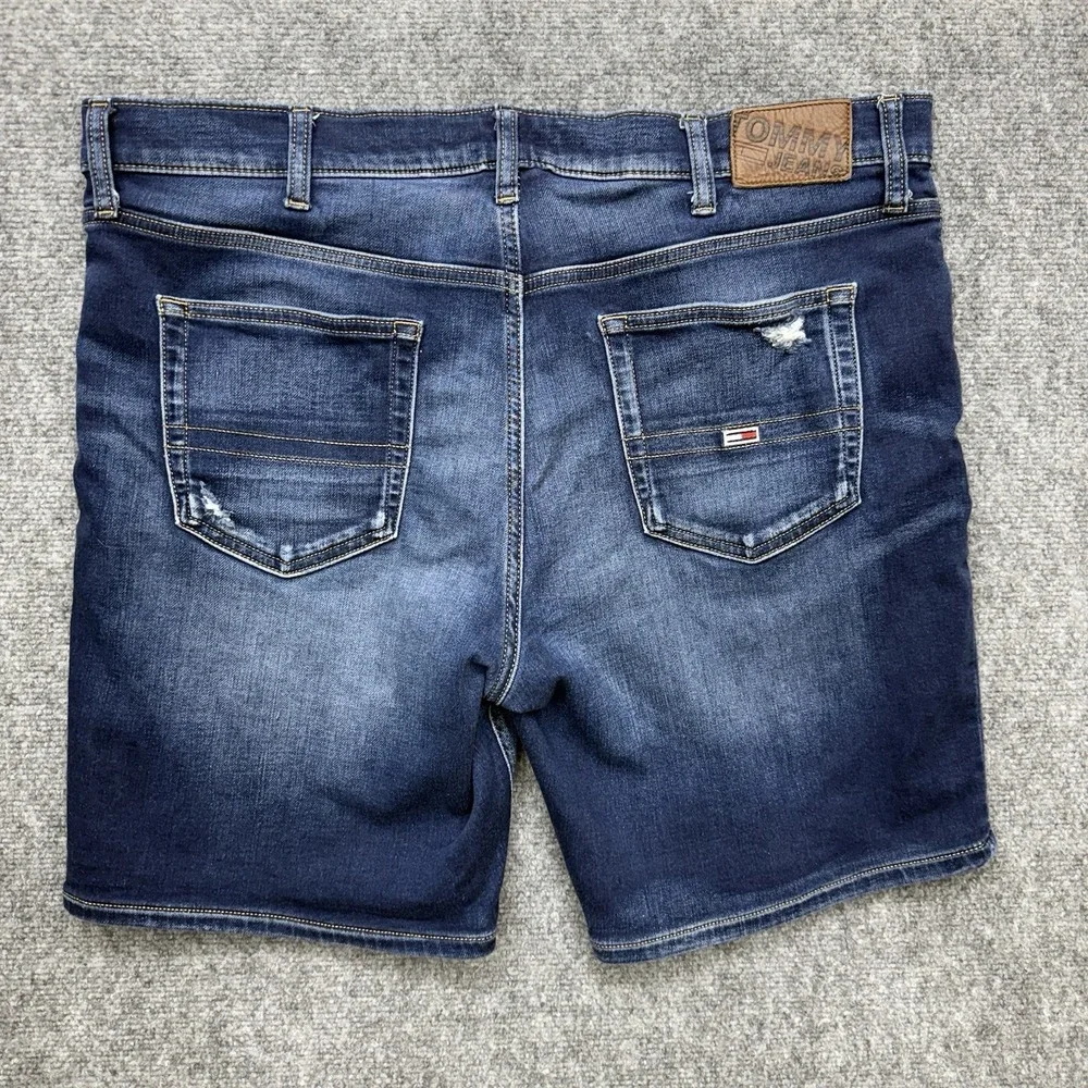 Tommy Hilfiger Jean Denim Shorts Men's size 38 38x8 distressed